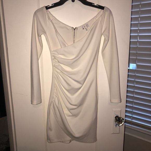 Tobi Long sleeve, off the shoulder mini dress - Picture 2 of 3